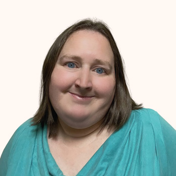 Headshot-(600-x-600-px)---Cat-Griffin