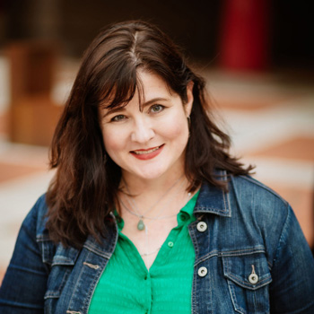 Jennifer-Jones---headshot-(1080-x-1080)---Jennifer-Jones