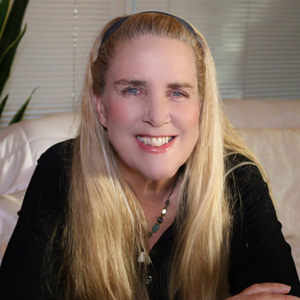 milajohansenheadshotsm---Mila-Johansen